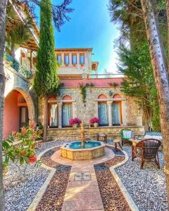 Cosmema House 1 Hot tub and swimming pool villa