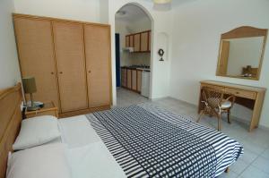 Studio with Sea View room in Rodon House Aparthotel