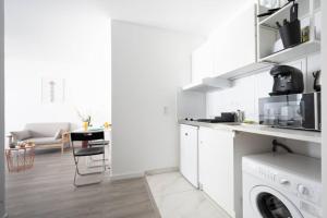 Appartements Magnifique studio a Meudon Avec Parking prive : photos des chambres