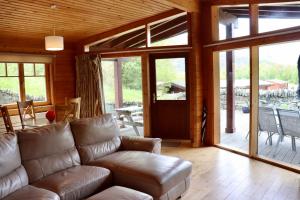Lodge 38 Rowardennan , Loch Lomond