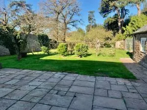 Willow House - Preston Wynne