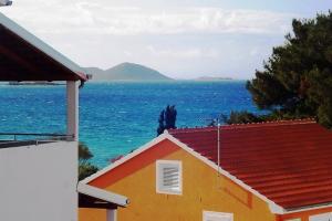 Apartment in Pakoštane with sea view, balcony, WiFi (3539-1)