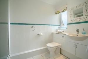 LUXURY BEACHFRONT OUTSTANDING 2 bedroom APARTMENT