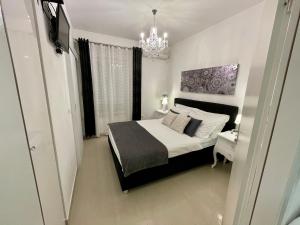 Central Square Guest House