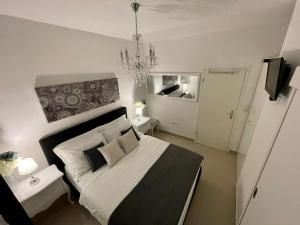 Central Square Guest House