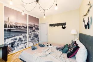 ELVIS apartment11 beds6 bedroomsRiga Old Town