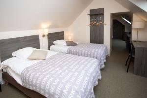 Hotels Logis-Hotel LE CARNOT : photos des chambres