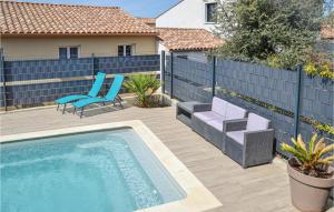 Maisons de vacances Stunning Home In Beaulieu With 3 Bedrooms, Outdoor Swimming Pool And Swimming Pool : photos des chambres