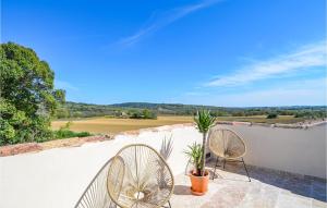 Maisons de vacances Stunning home in Mejannes-les-Ales with 5 Bedrooms, WiFi and Outdoor swimming pool : photos des chambres