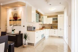 Apartment Igor 3 ****