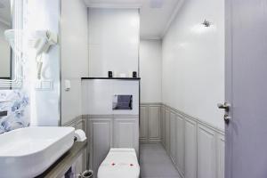 Хотел Паризи