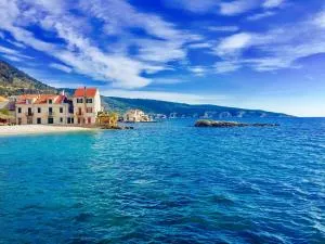 Apartments Sole - Zena Glava