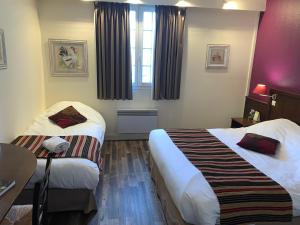 Hotels Hotel Les Nympheas : Chambre Triple (2 Adultes & 1 Enfant)