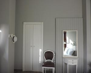 Geomelia Guest Studio 1 & Geomelia Guest Studio 2