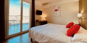 Hotels Hotel Courbet : photos des chambres