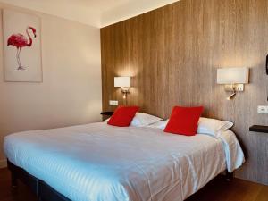 Hotels Hotel Courbet : photos des chambres