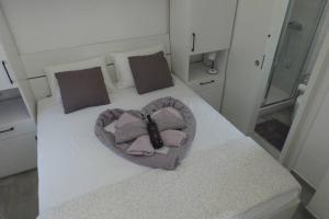 Apartment in Park forest Soline near the sea 