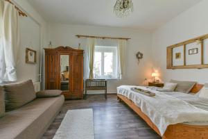 Halháza Erdészlak Apartman