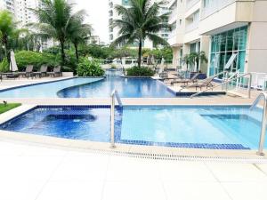 MELHOR Localização na Barra da Tijuca- Apartamento com Ar, wifi, microondas