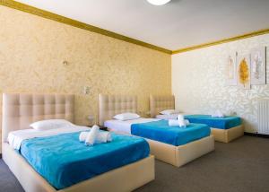 Room in BB - Holidays under the sun of Paradice for 5 people Chania Greece