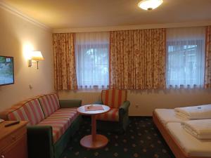 Family Junior Suite (2 Adults + 2 Children) room in Hotel Stegmühlhof