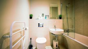 Deluxe Apartment room in Deluxe 1 and 2 bedrooms apartments - King Bed