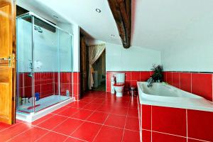 B&B / Chambres d'hotes Les Gites de Brives : Chambre Familiale - Vue sur Jardin