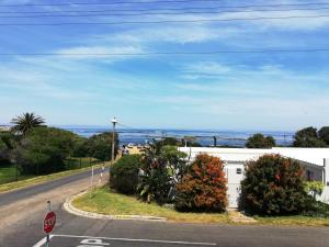 C the C - Holiday Home