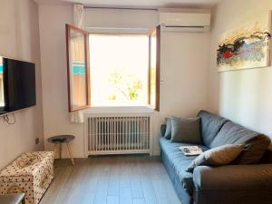 Marilyn Arpa apartment