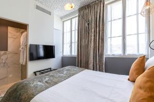 Hotels Hotel Le Saint Gelais : photos des chambres