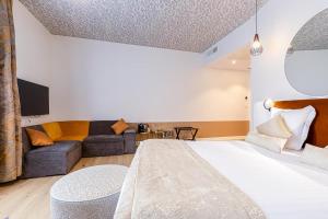 Hotels Hotel Le Saint Gelais : photos des chambres