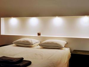 Marquês de Pombal Terrace by Lisbon Village Apartments