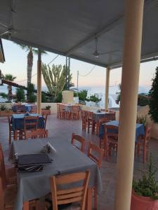 Yvis Greek House Aegina Greece