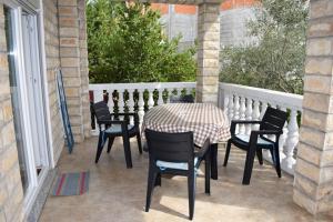 Apartment in Drage with terrace, air conditioning, W-LAN 5013-2 