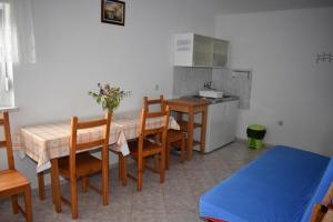 Holiday apartment in Drage with terrace, air conditioning, W-LAN 5013-6