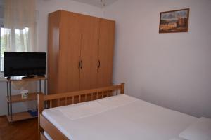 Holiday apartment in Drage with terrace, air conditioning, W-LAN 5013-5