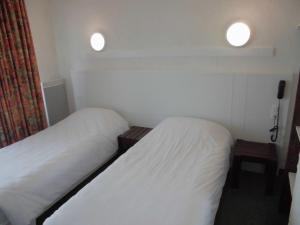 Hotels Cit'Hotel Le Challans : photos des chambres