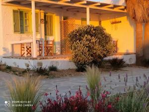 Sunset Studios & Rooms Antiparos Greece