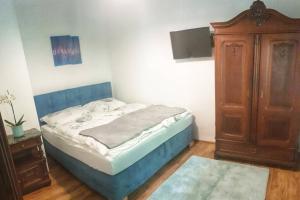 Alte Villa 400m2 Seegrund nur für euch - old villa with 400m2 beach just for you