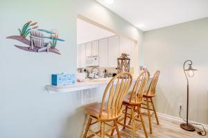 Bethany Bay --- 4703 Pettinaro