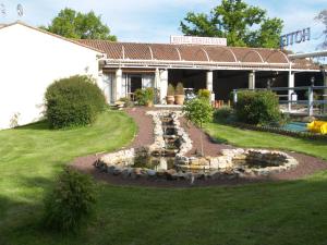 Hotels Hotel Au Relais des Lilas : photos des chambres