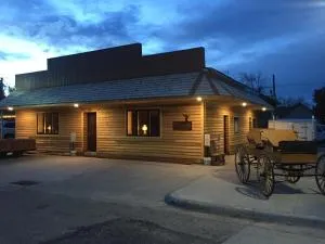 Creekside Downtown Vacation Suites, Only Adults 25 or older - جيليت