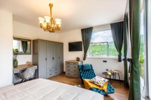 Stone House Korita