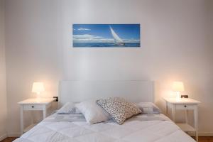 Mihaela apartment - Charme near the station