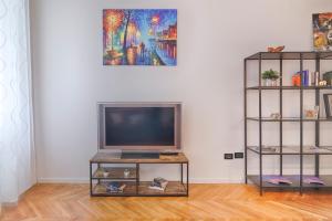 Mihaela apartment - Charme near the station