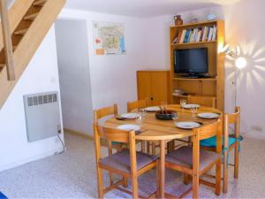 Maisons de vacances Holiday Home Les Romarines-6 by Interhome : photos des chambres