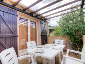 Maisons de vacances Holiday Home Port Sud by Interhome : photos des chambres