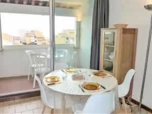 Apartment Les Balcons de la Méditerranée-2 by Interhome