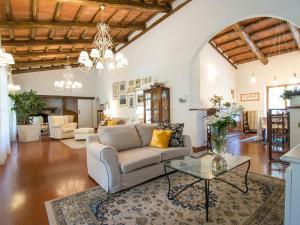 Villa Camporbiano by Interhome