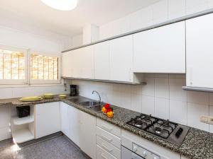 Holiday Home Hector by Interhome